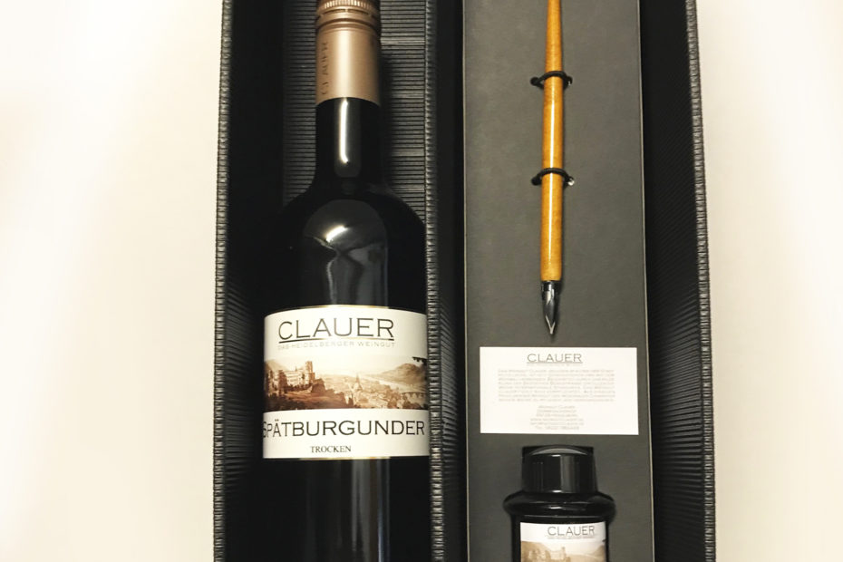 Set aus Tinte Spätburgunder und Füllfederhalter von Weingut Clauer